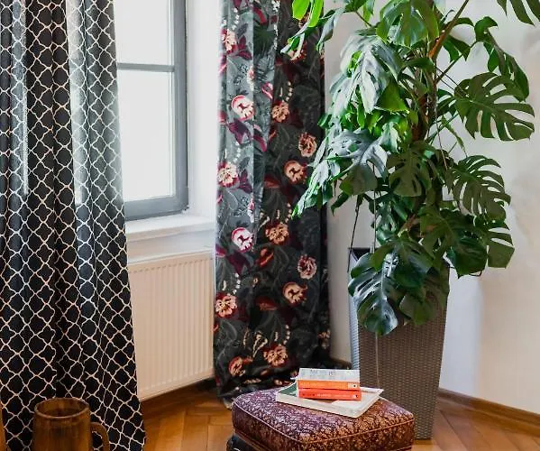 Center Art Deco Apartment Brasov